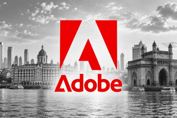 Čiernobiela panoráma Bombaja s Gateway of India a výrazným červeným logom Adobe v popredí.